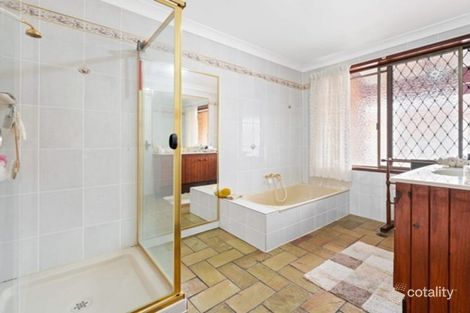 Property photo of 23 Harley Street Labrador QLD 4215