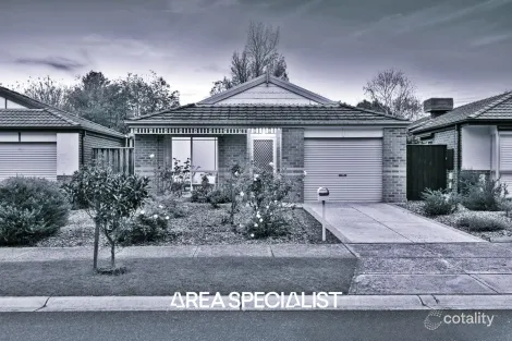 Property photo of 13 Francis Crescent Langwarrin VIC 3910