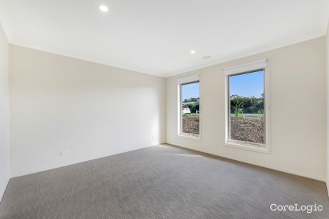 Property photo of 40 Annabella Street Cranbourne East VIC 3977