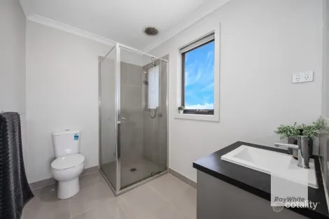 Property photo of 24 Noble Road Rockbank VIC 3335