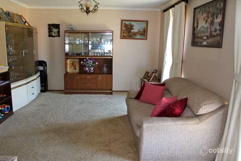 Property photo of 10 Tummul Place St Andrews NSW 2566