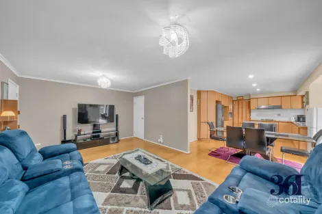 Property photo of 2 Derwent Road Werribee VIC 3030