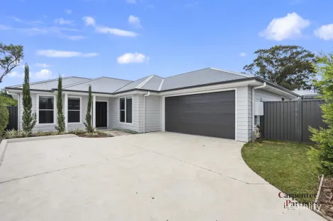 8a Chapman St, Tahmoor, NSW 2573