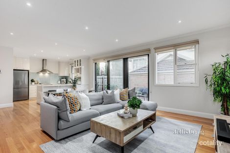 Property photo of 1/111 Eley Road Box Hill South VIC 3128