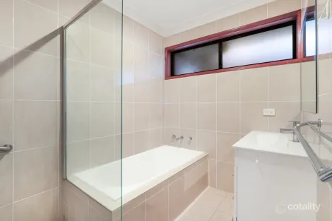 Property photo of 102 Jacaranda Avenue Figtree NSW 2525