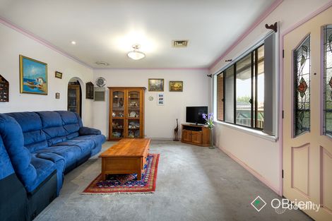 Property photo of 47 Hodgins Crescent Frankston North VIC 3200
