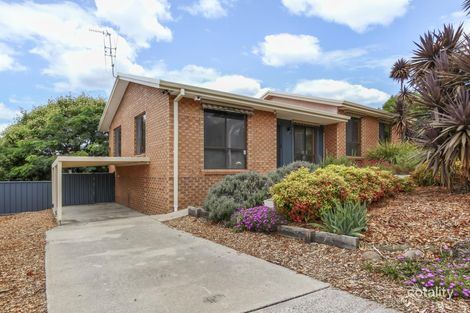 Property photo of 13 Hadleigh Circuit Isabella Plains ACT 2905