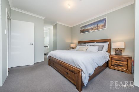 Property photo of 26 Chambered Way Jindalee WA 6036