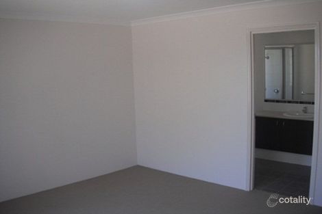 Property photo of 4/9 Friar Road Armadale WA 6112
