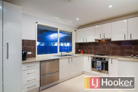 Property photo of 18 Rebecca Court Cranbourne North VIC 3977