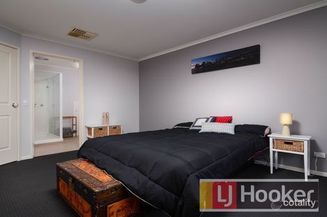 Property photo of 18 Rebecca Court Cranbourne North VIC 3977