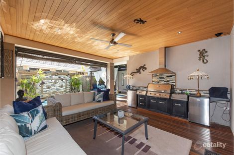 Property photo of 4 Arklow Glen Canning Vale WA 6155