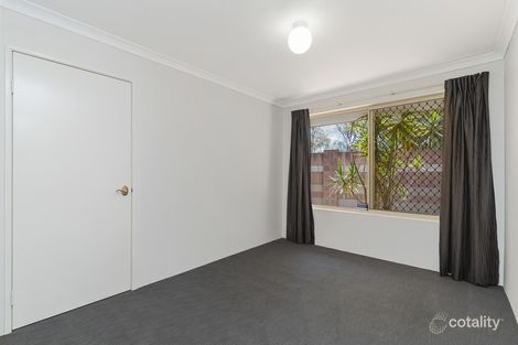 Property photo of 2 Derwent Crescent Success WA 6164