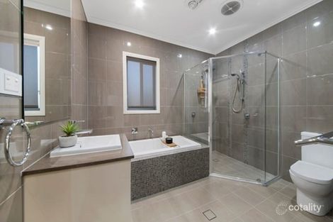 Property photo of 9 Pennard Crescent Luddenham NSW 2745