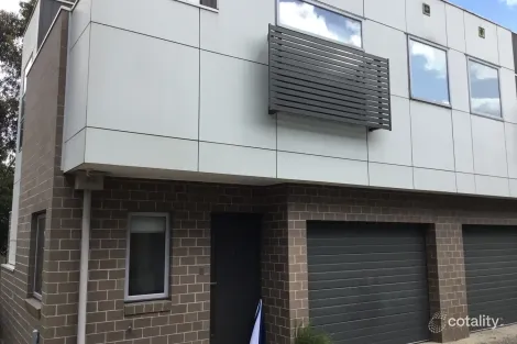 1 Erinvale Cl, Mooroolbark, VIC 3138