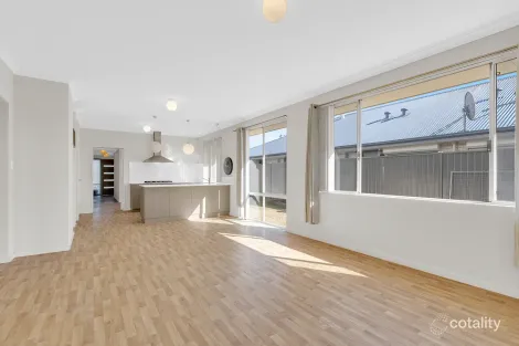 Property photo of 20 Whinhill Loop Baldivis WA 6171