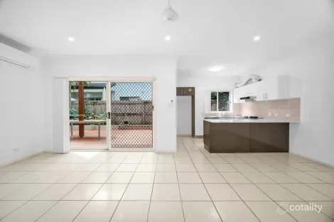 Property photo of 1/28 Careel Close Helensvale QLD 4212