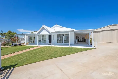 Property photo of 4 Peterson Place Green Head WA 6514