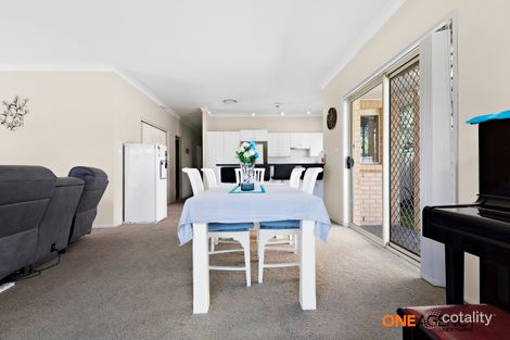Property photo of 4/135 Casey Drive Hunterview NSW 2330