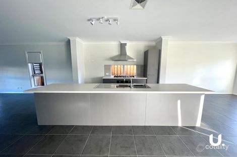 Property photo of 23 Alderton Drive Colebee NSW 2761