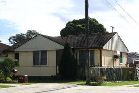 100 Hollywood Dr, Lansvale, NSW 2166