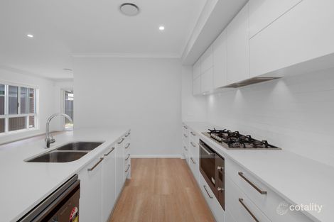 Property photo of 30 Versace Crescent Melonba NSW 2765