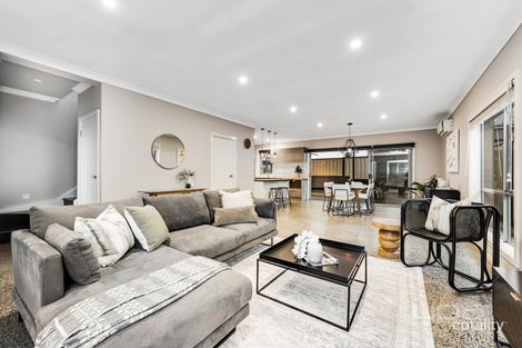 Property photo of 168 Erinbank Crescent Westmeadows VIC 3049