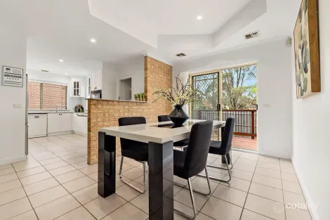 Property photo of 23 Aroona Court Ngunnawal ACT 2913