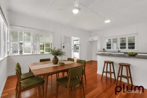 Property photo of 25 Sparkes Street Chermside QLD 4032