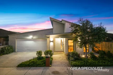 Property photo of 15 Diversity Road Clyde North VIC 3978
