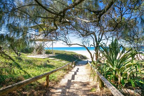 Property photo of 2/1 Ross Crescent Sunshine Beach QLD 4567