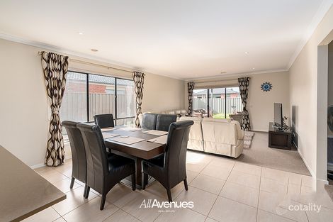 Property photo of 15 Beagle Street Cranbourne East VIC 3977