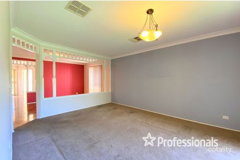 Property photo of 4 Magnolia Close Casula NSW 2170