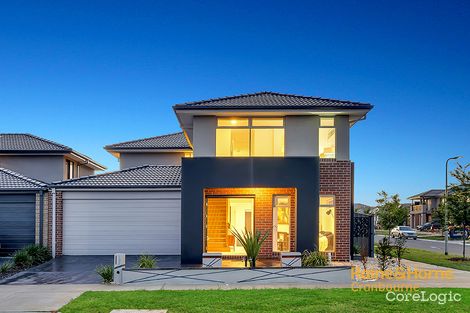 135 Thoroughbred Dr, Clyde North, VIC 3978