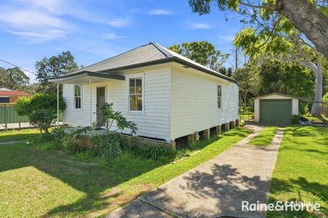 10 RENWICK ST, WYOMING, NSW 2250