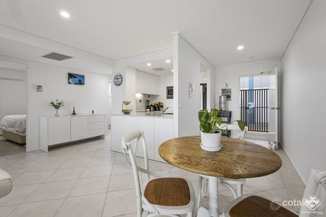 Property photo of 59/4 Grand Parade Parrearra QLD 4575