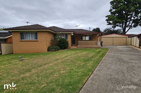 25 Coppabella Cres, Bradbury, NSW 2560