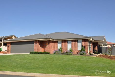 Property photo of 1/4 John Potts Drive Junee NSW 2663