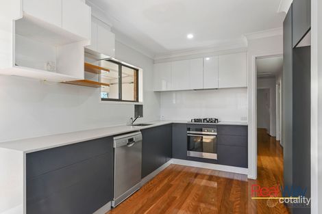 Property photo of 3 Patricia Street Mount Lofty QLD 4350