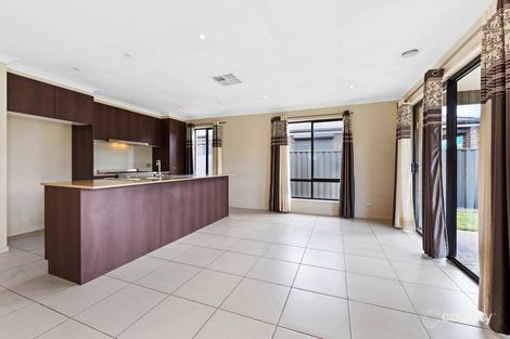 Property photo of 8 Bindarri Road Manor Lakes VIC 3024