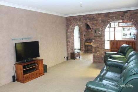 Property photo of 52 Ravenscliffe Road Shoalhaven Heads NSW 2535