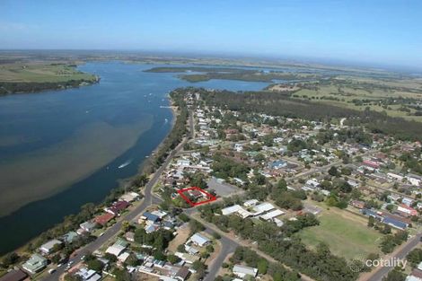 Property photo of 52 Ravenscliffe Road Shoalhaven Heads NSW 2535