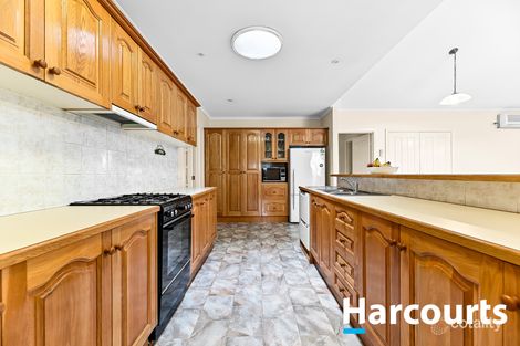 Property photo of 153 Bemersyde Drive Berwick VIC 3806