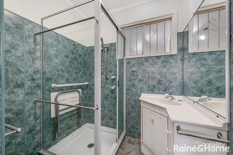 Property photo of 70 Scrub Road Carindale QLD 4152