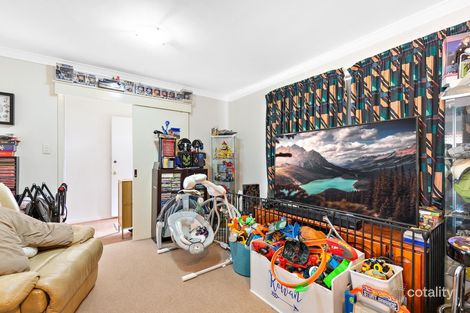 Property photo of 5 Kiwa Place Cooloongup WA 6168