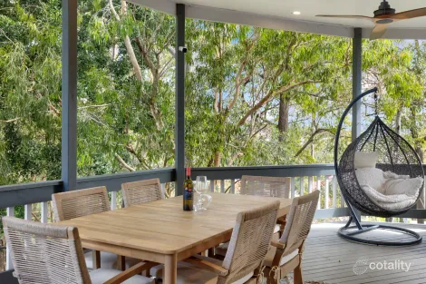 Property photo of 5 Preston Close Albany Creek QLD 4035