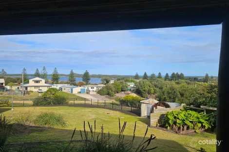 Wade St, Nelson, VIC 3292