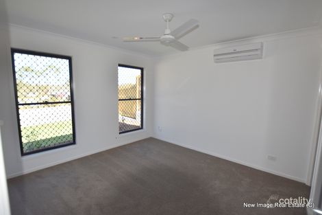 Property photo of 35 Jonas Circuit Holmview QLD 4207