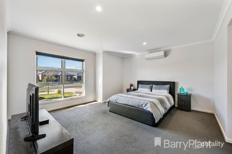 Property photo of 13 Spearmint Boulevard Manor Lakes VIC 3024