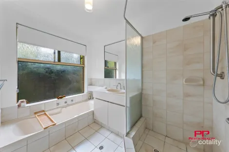 Property photo of 19 Regatta Drive Edgewater WA 6027